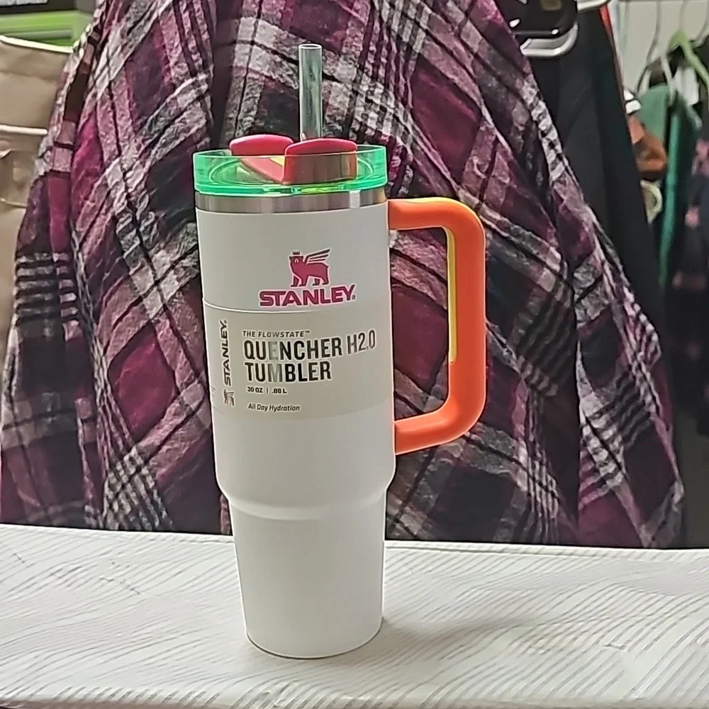 Stanley White Neon 30 oz. Tumbler - New - Picture 1 of 6